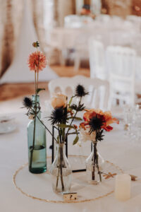 centre de table champêtre réalisé par les fleurs de mademoiselle